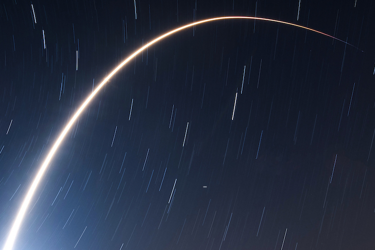 SpaceX เปิดตัวดาวเทียม Starlink รุ่นถัดไป 54 ดวง